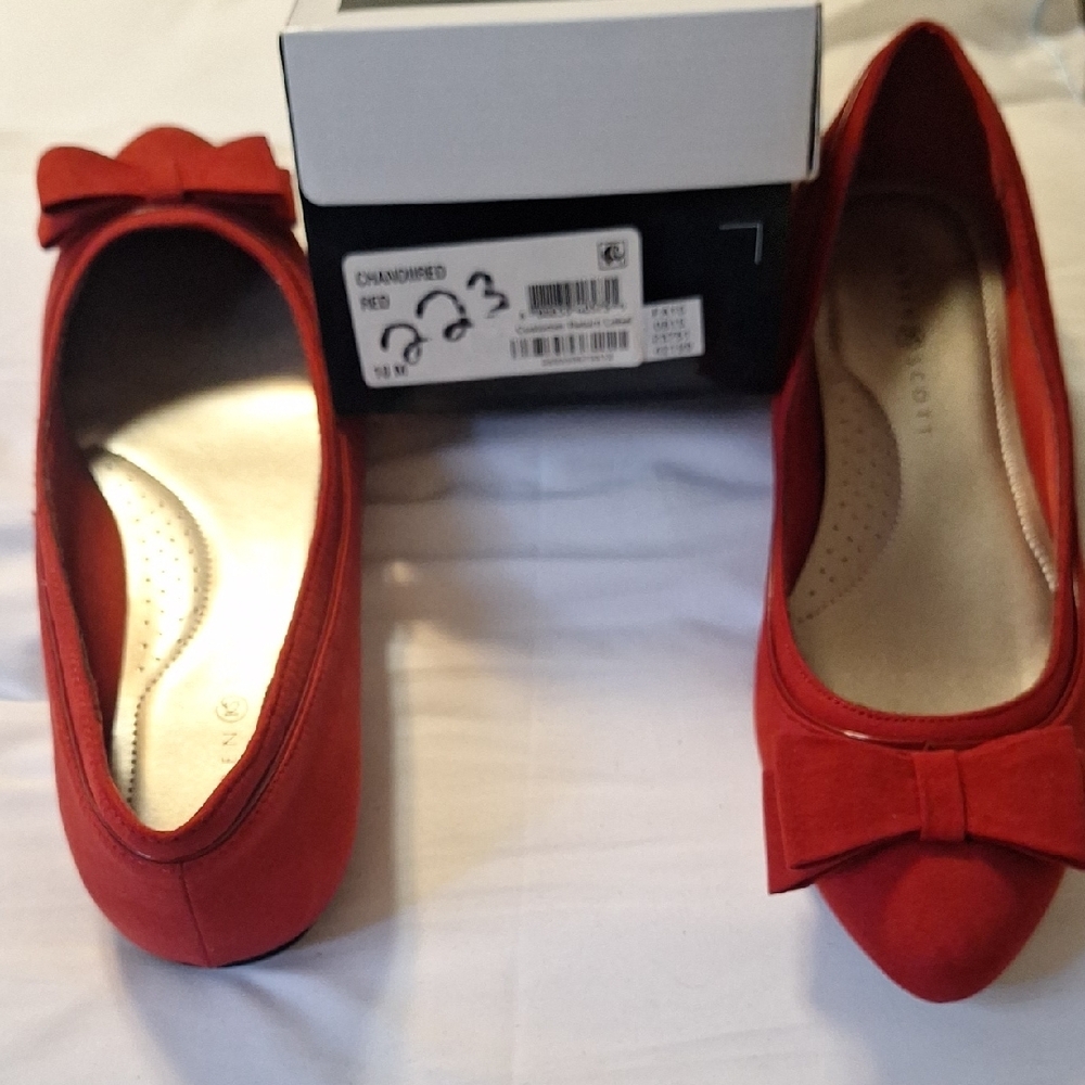 Red Bow Ballet Flats